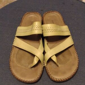 WOMENS spring green Naturalizer SLIP ON SANDALS Leather 7 1/2 Woven Design